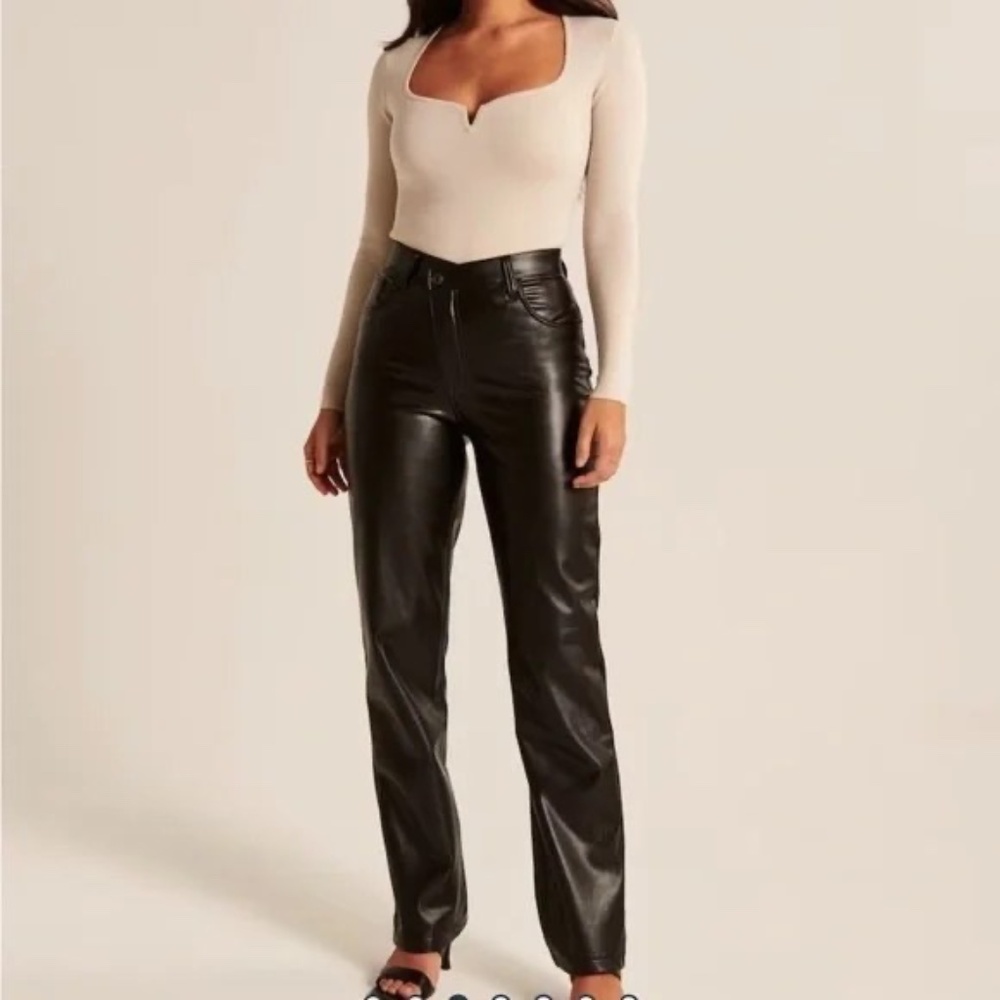 Curve Love Criss-Cross Waistband Vegan Leather 90s Straight Pants